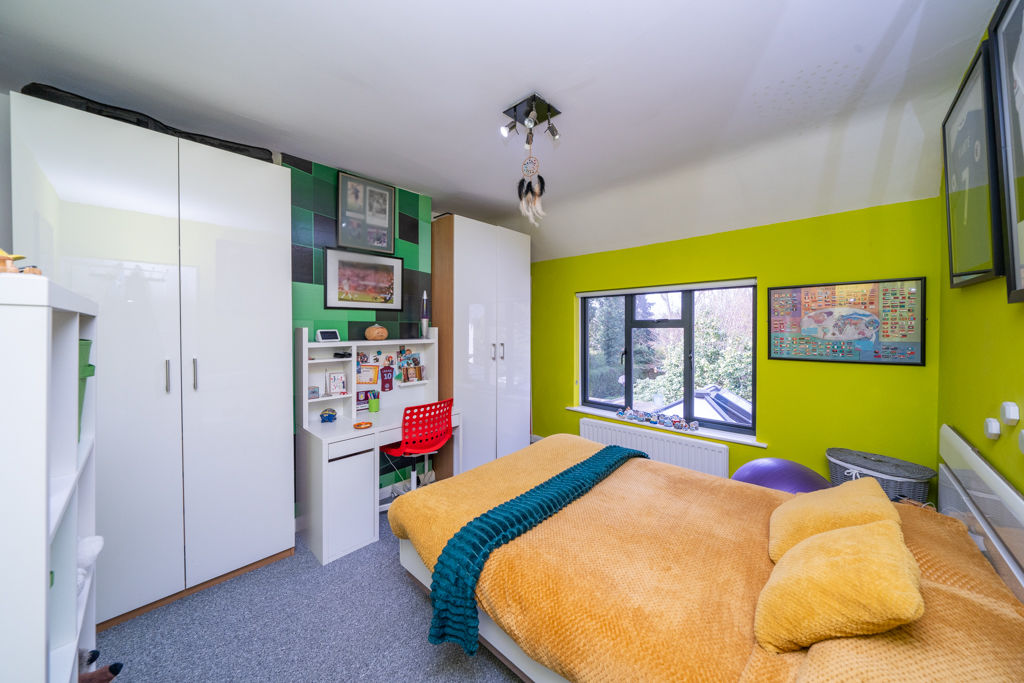 Bedroom- click for photo gallery